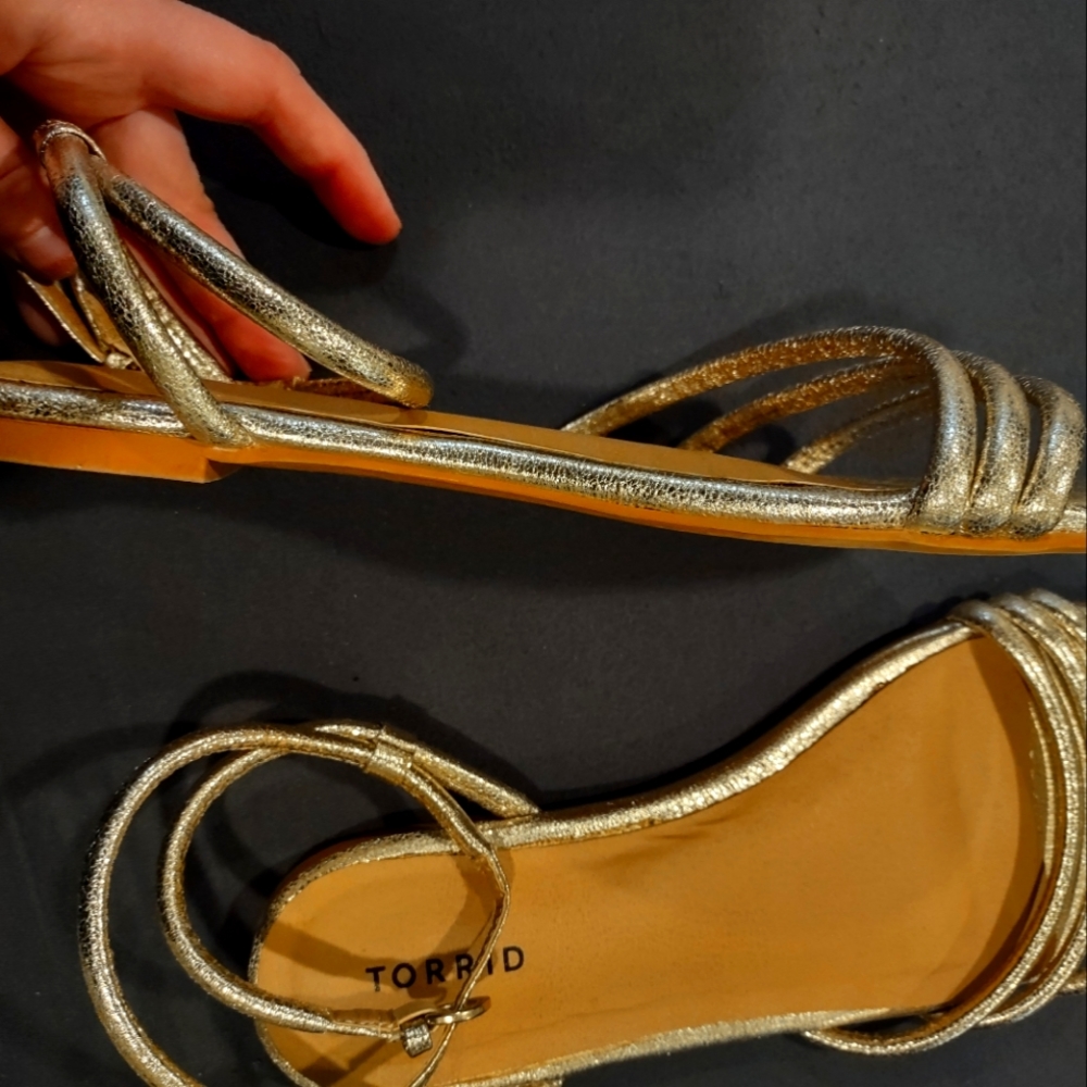 Gold sandles size 9
